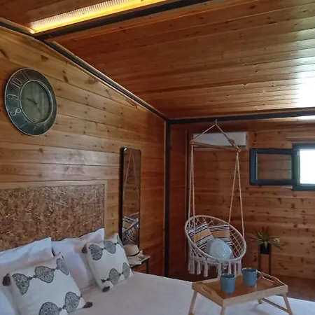 Wooden Summer House Apartment Mantouki