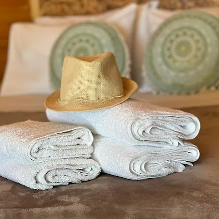 شقة Wooden Summer House Mantouki