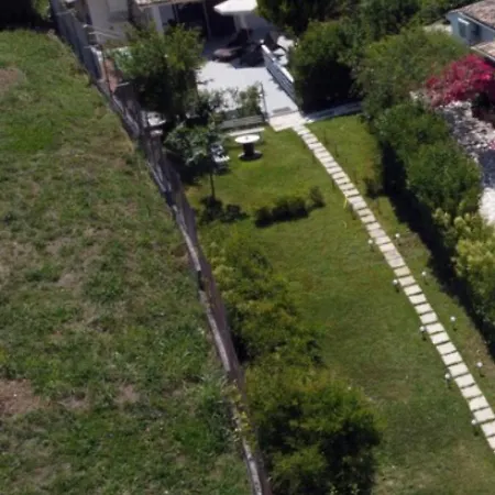 Wooden Summer House Apartament Mantouki